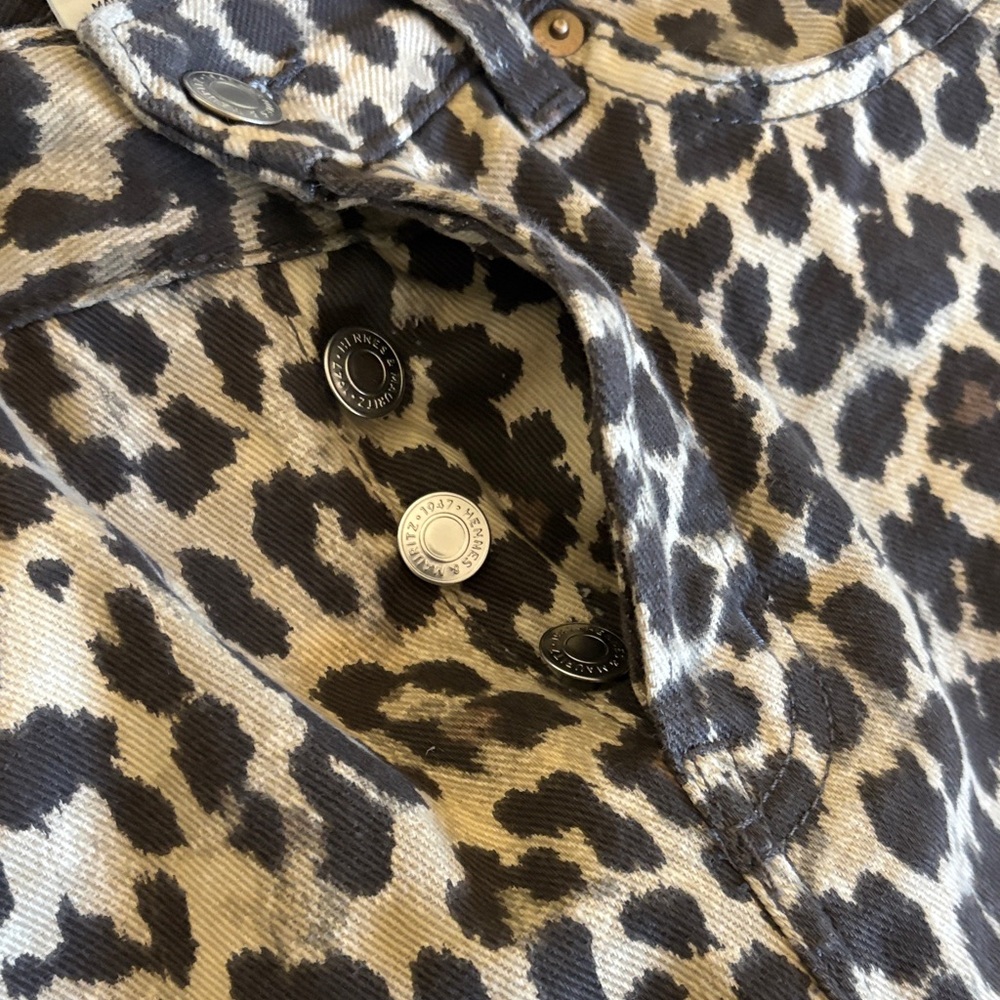 H&M Leopard Print Wide Leg Jeans in Black and Tan - Picture 2 of 4